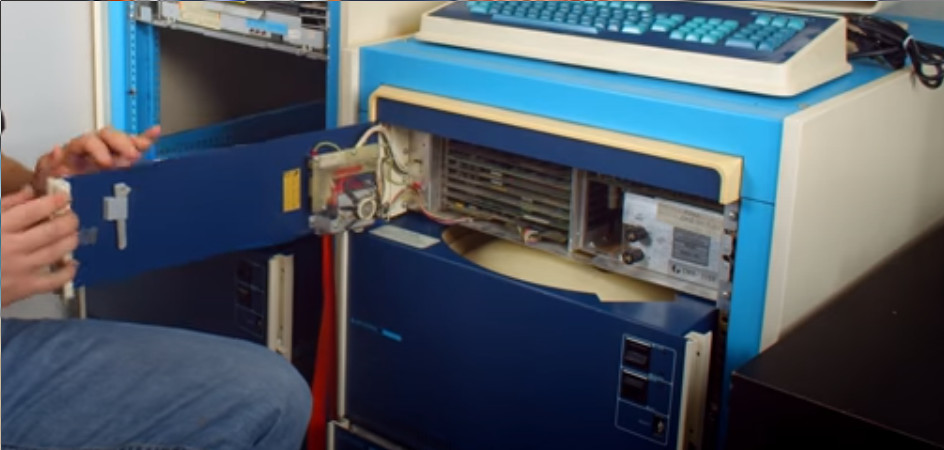 servers/tech-tangent MicroNova open.jpg